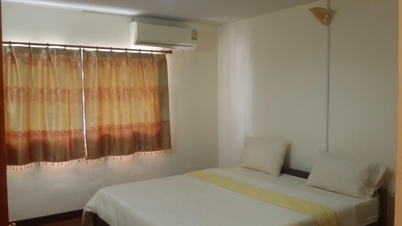 Narasiri Service Apartment Prachinburi Exterior photo